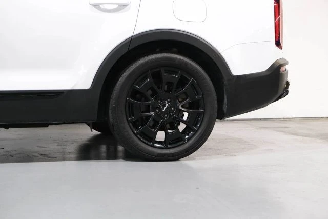 2022 Kia Telluride - Image 13 of 21