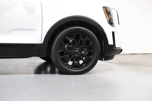 2022 Kia Telluride - Image 16 of 21