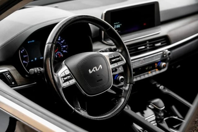 2022 Kia Telluride - Image 16 of 21