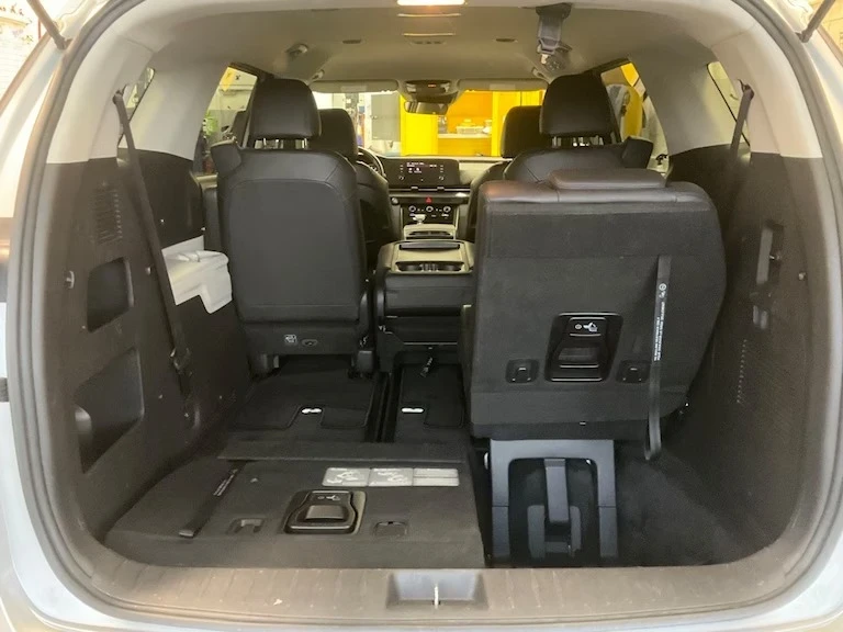 2022 Kia Carnival - Image 7 of 9