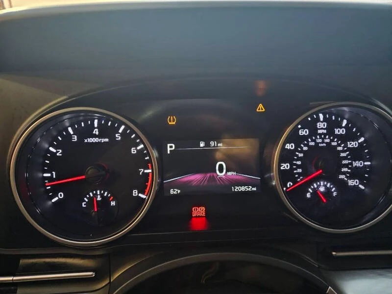 2022 Kia Carnival - Image 9 of 18