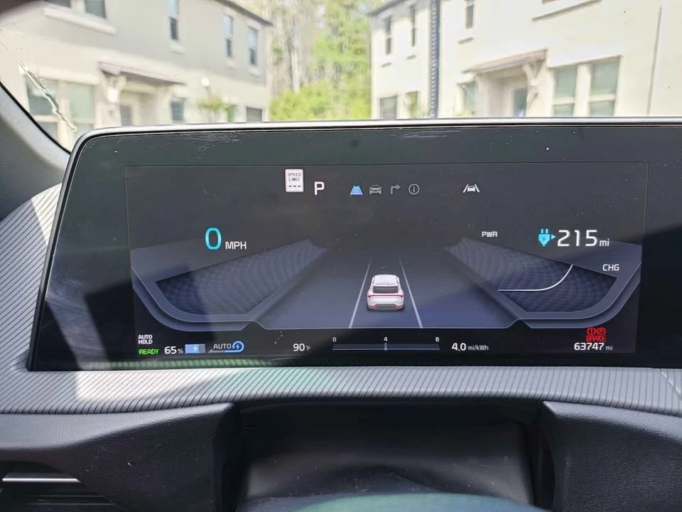 2022 Kia EV6 - Image 8 of 13