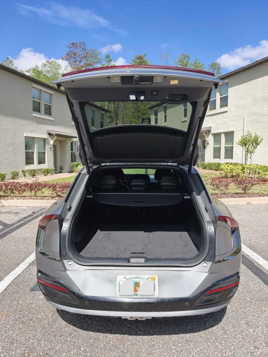 2022 Kia EV6 - Image 6 of 13