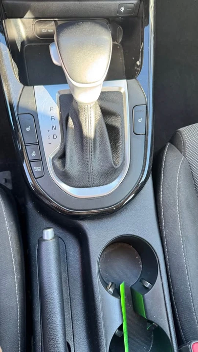 2022 Kia Forte - Image 13 of 18