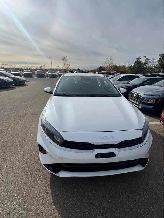 2022 Kia Forte - Image 7 of 15