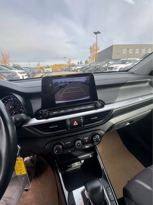 2022 Kia Forte - Image 13 of 15