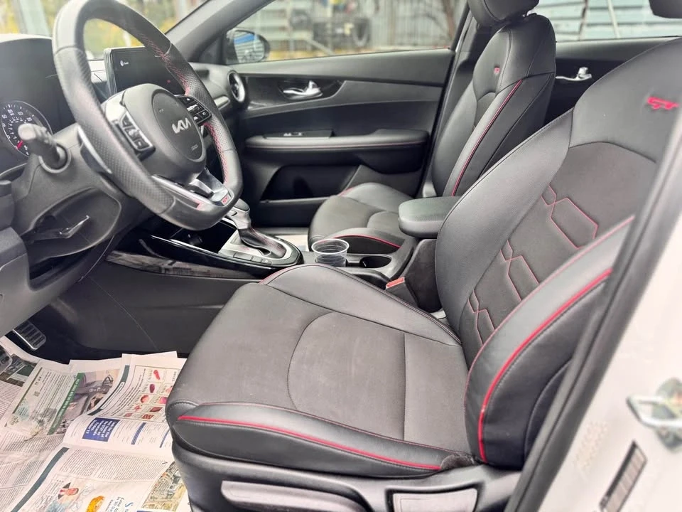 2022 Kia Forte - Image 10 of 15