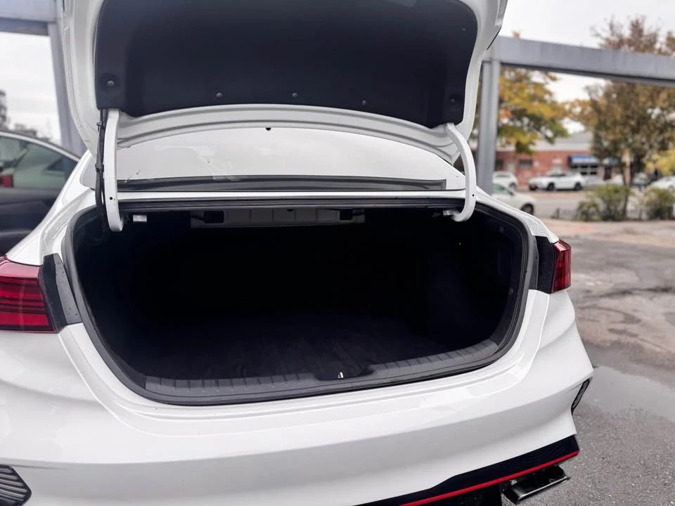 2022 Kia Forte - Image 15 of 15