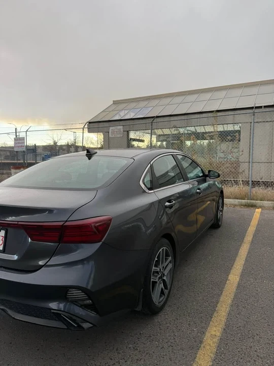 2022 Kia Forte - Image 4 of 9