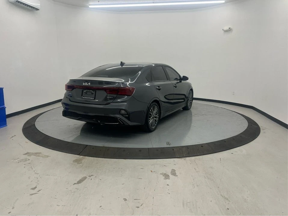 2022 Kia Forte - Image 4 of 8