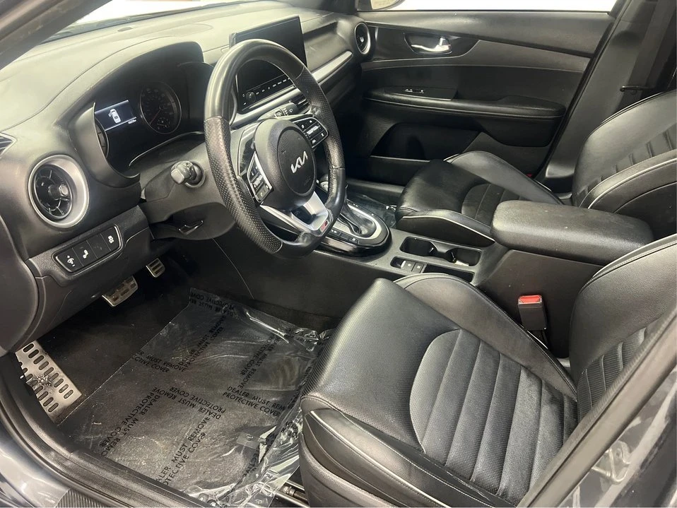 2022 Kia Forte - Image 6 of 8