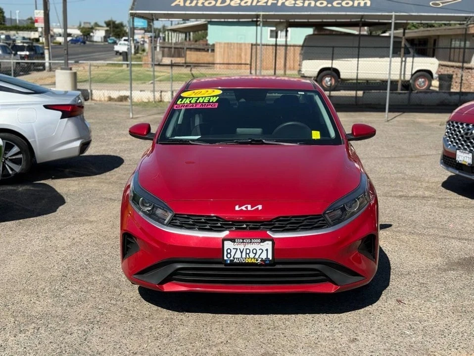 2022 Kia Forte - Image 2 of 11