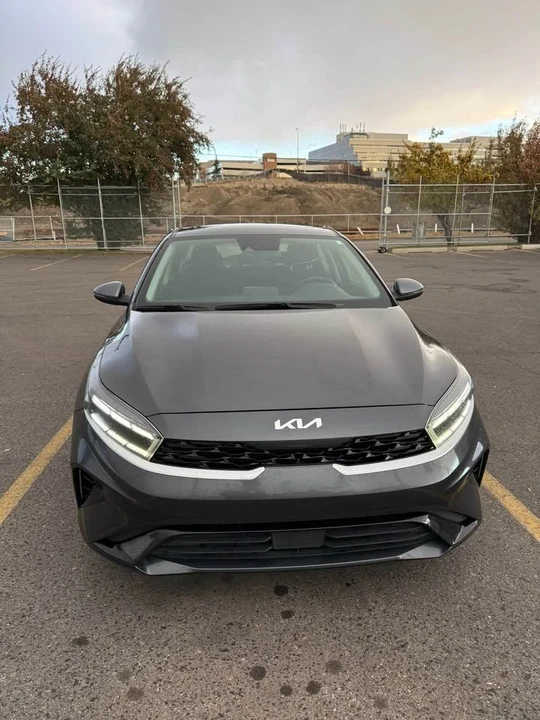 2022 Kia Forte - Image 5 of 9
