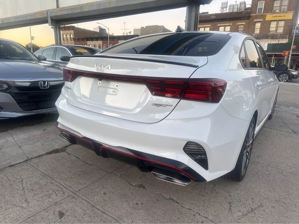 2022 Kia Forte - Image 5 of 15