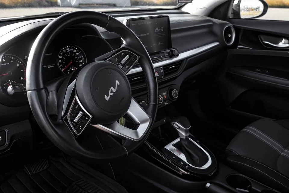 2022 Kia Forte - Image 9 of 20