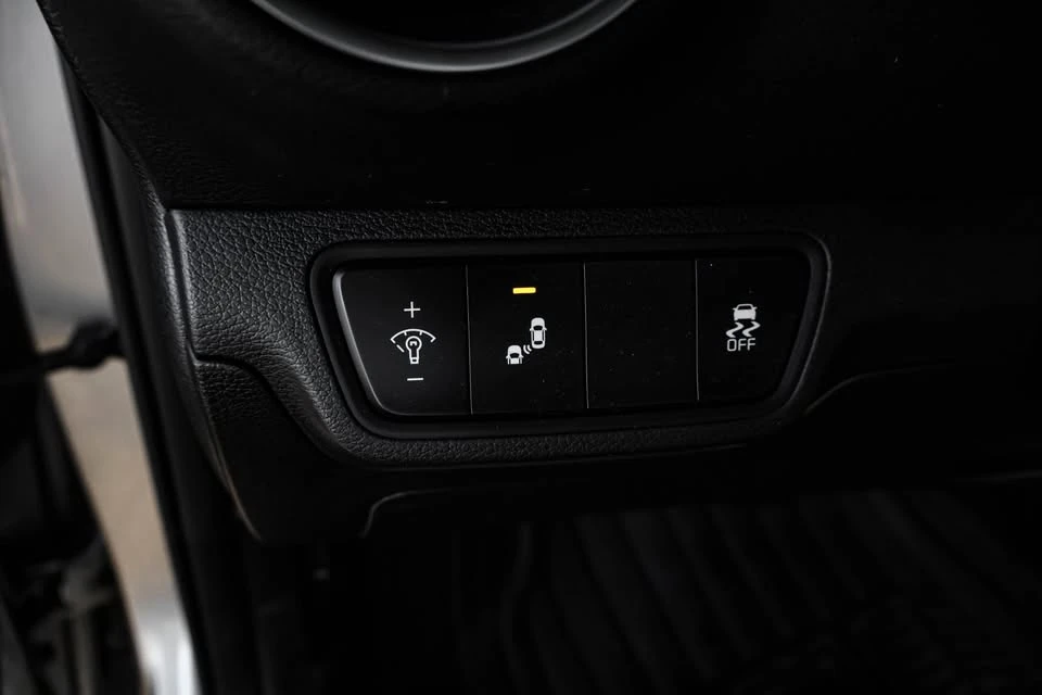 2022 Kia Forte - Image 11 of 20