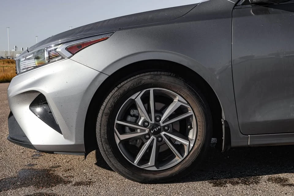 2022 Kia Forte - Image 8 of 20