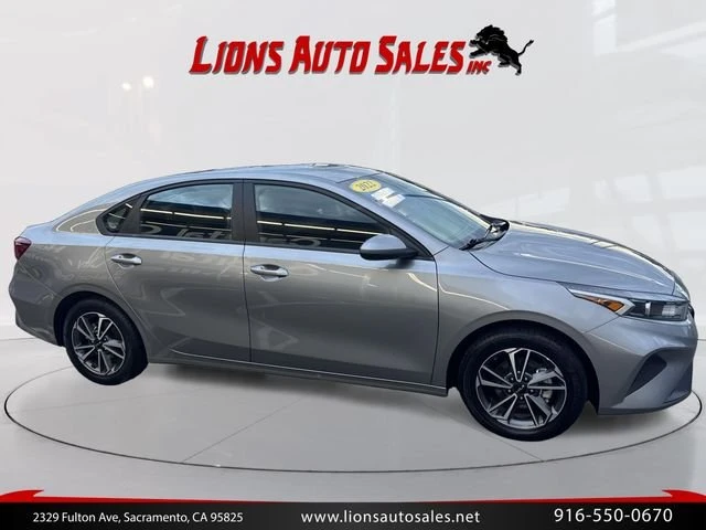 2022 Kia Forte - Image 4 of 18