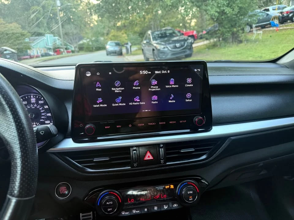 2022 Kia Forte - Image 9 of 13