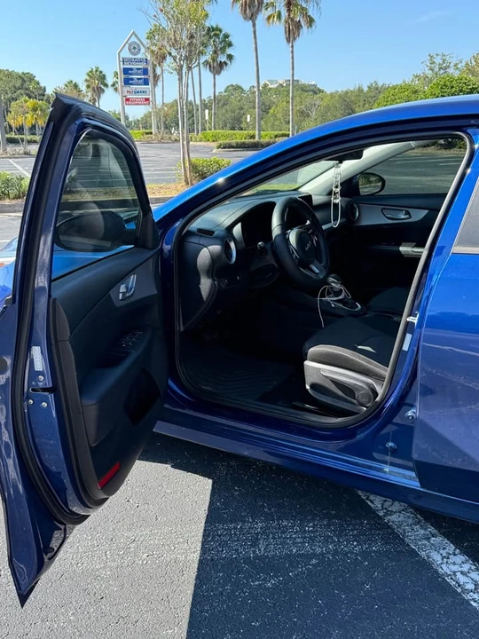 2022 Kia Forte - Image 7 of 11