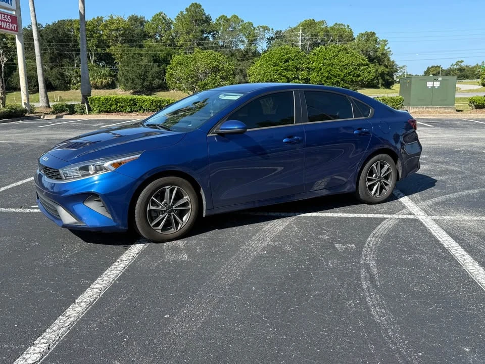 2022 Kia Forte - Image 6 of 11