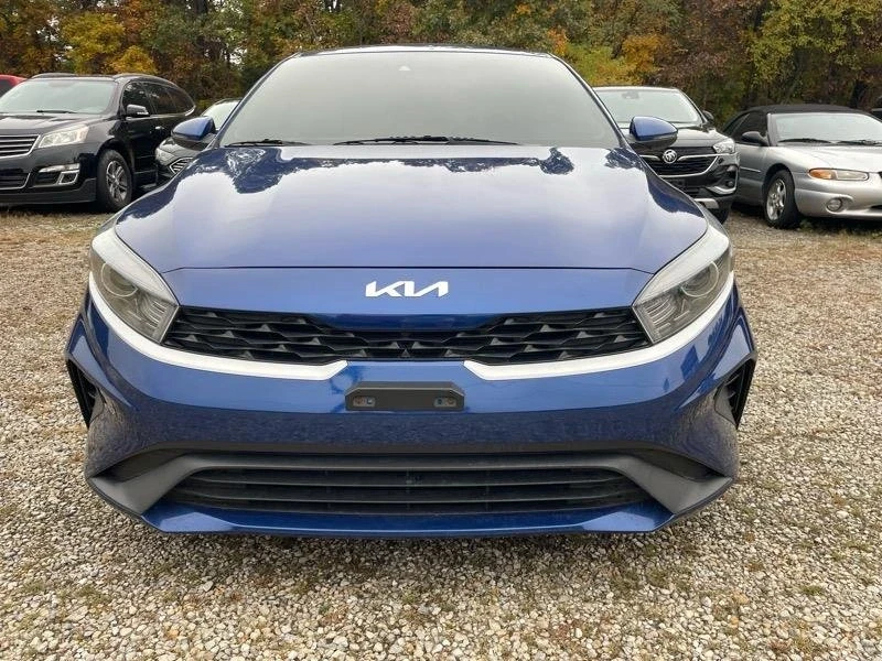 2022 Kia Forte - Image 2 of 18