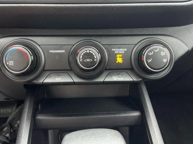 2022 Kia Forte - Image 16 of 18