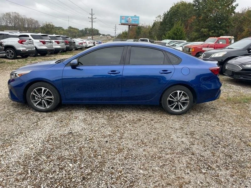 2022 Kia Forte - Image 10 of 18