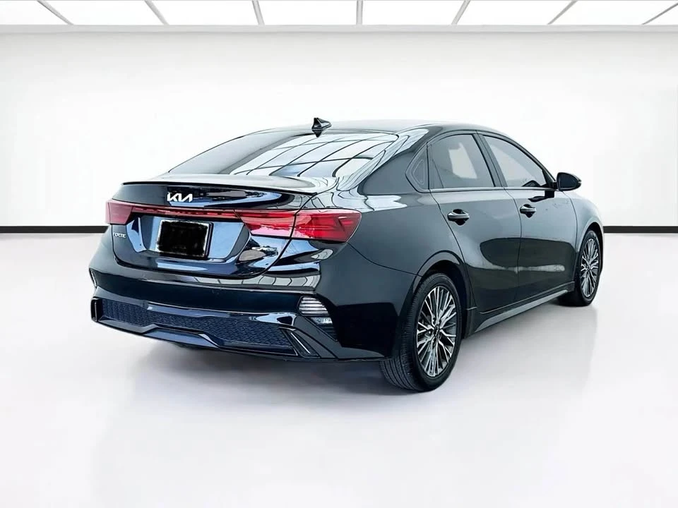 2022 Kia Forte - Image 3 of 9