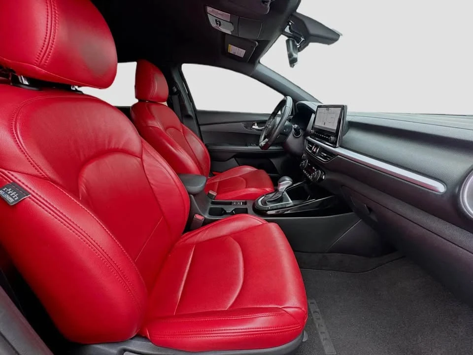 2022 Kia Forte - Image 8 of 9