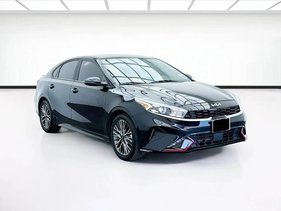 2022 Kia Forte - Image 2 of 9