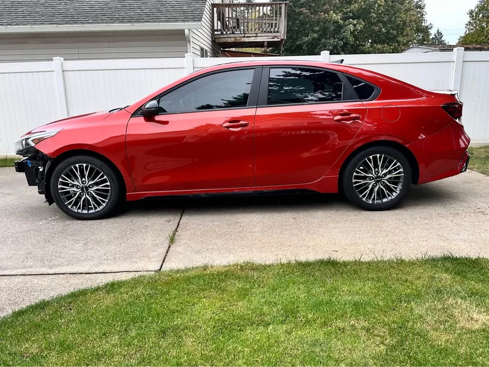 2022 Kia Forte - Image 2 of 20