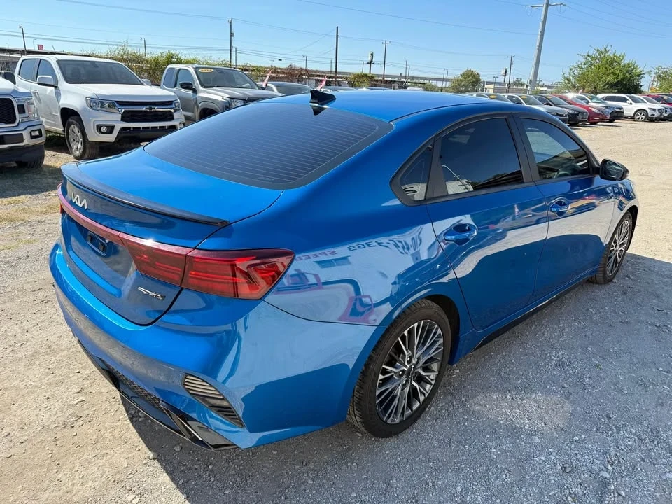2022 Kia Forte - Image 7 of 20
