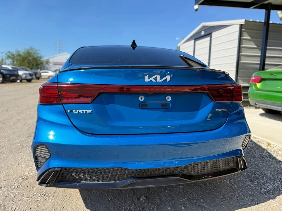2022 Kia Forte - Image 9 of 20