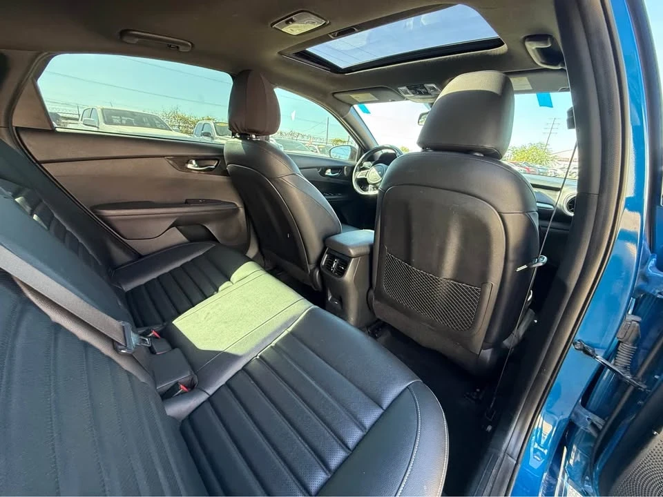 2022 Kia Forte - Image 12 of 20