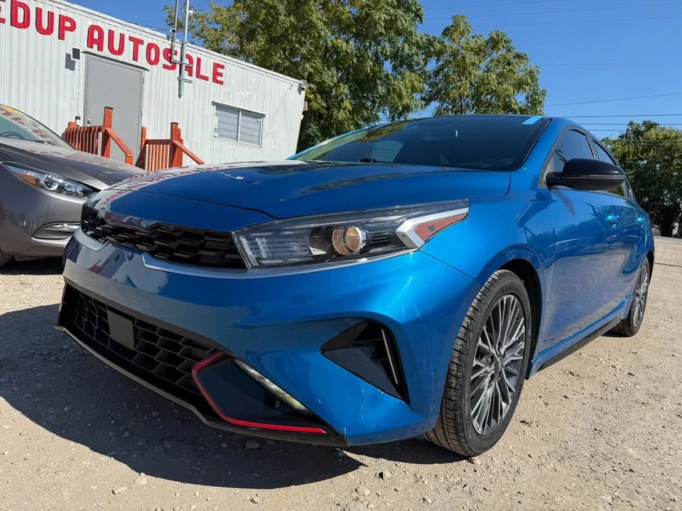 2022 Kia Forte - Image 2 of 20