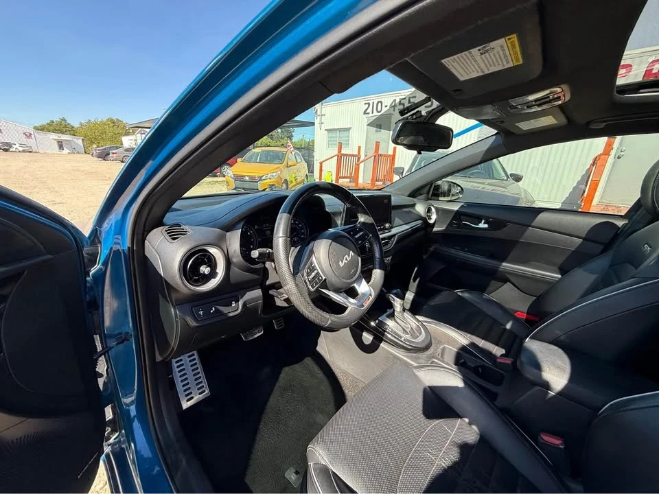 2022 Kia Forte - Image 14 of 20