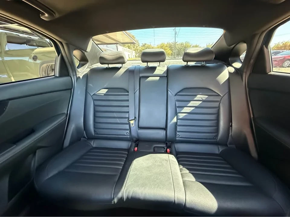 2022 Kia Forte - Image 16 of 20