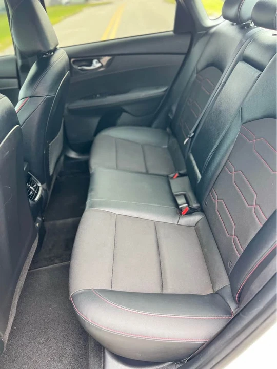 2022 Kia Forte - Image 13 of 19