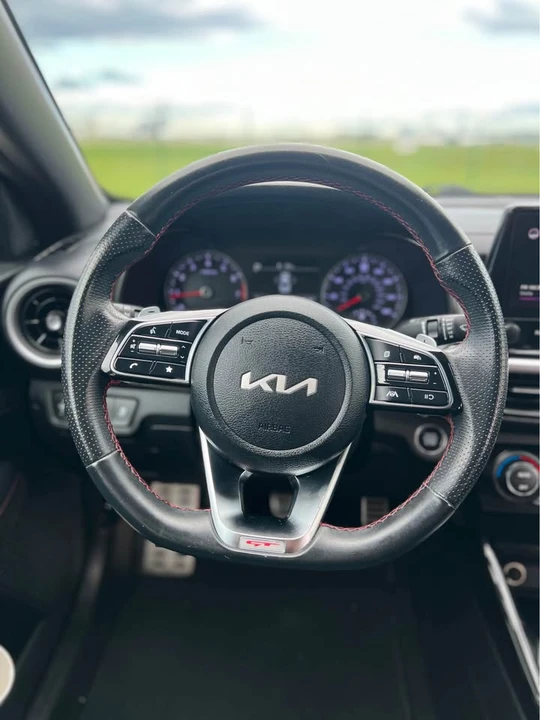 2022 Kia Forte - Image 18 of 19