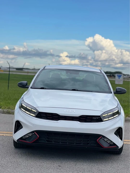2022 Kia Forte - Image 2 of 19