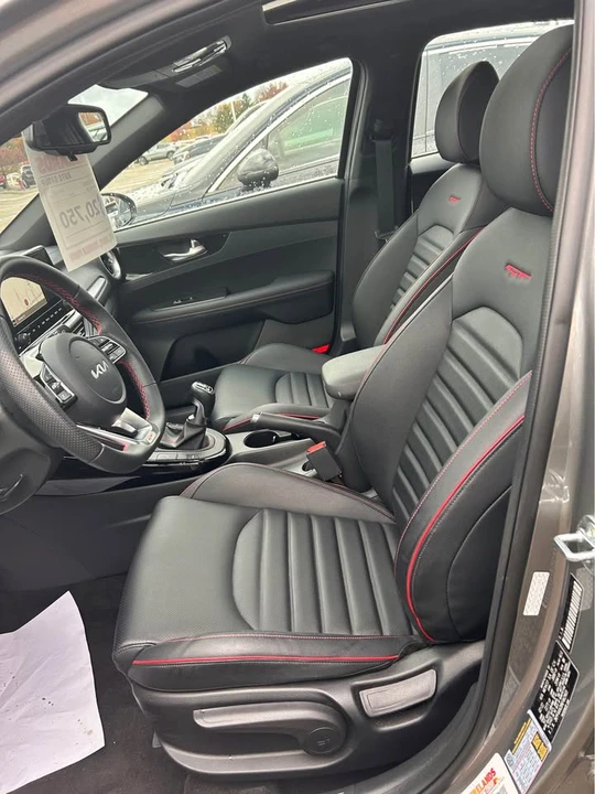 2022 Kia Forte - Image 6 of 9