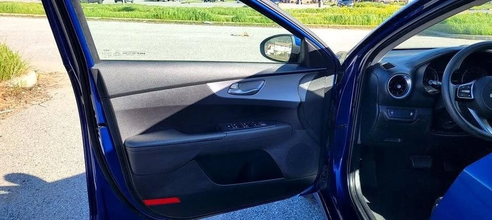 2022 Kia Forte - Image 12 of 20