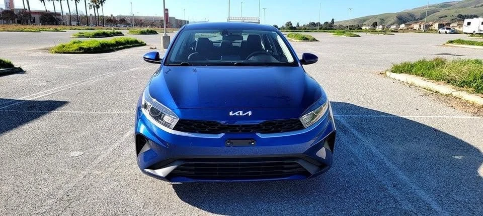 2022 Kia Forte - Image 8 of 20