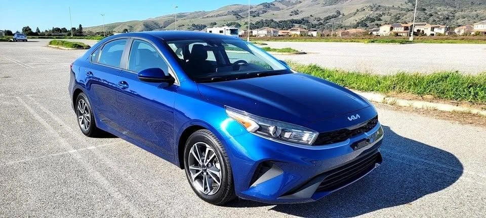 2022 Kia Forte - Image 7 of 20