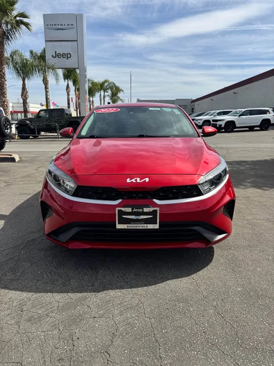 2022 Kia Forte - Image 2 of 10