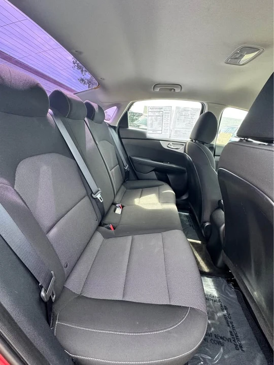 2022 Kia Forte - Image 10 of 10