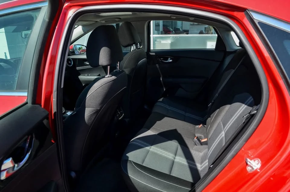 2022 Kia Forte - Image 11 of 16