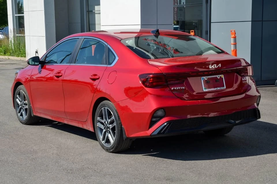 2022 Kia Forte - Image 3 of 16
