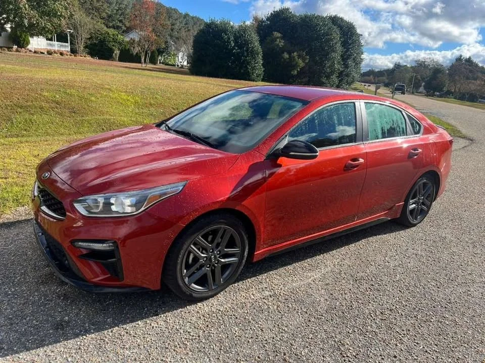 2022 Kia Forte - Image 2 of 17